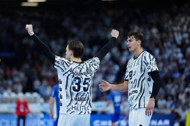 THW Kiel jubelt Jubel nach Sieg Spielende GER, THW Kiel vs. VfL Gummersbach, Handball, 1. Bundesliga, Spieltag 7, Saison 2026 2027, 03.10.2026 GER, THW Kiel vs. VfL Gummersbach, Handball, 1. Bundesliga, Spieltag 7, Saison 2026 2027, 03.10.2026 Kiel Copyright: xEibner-Pressefoto MarcelxvonxFehrnx EP_MFN