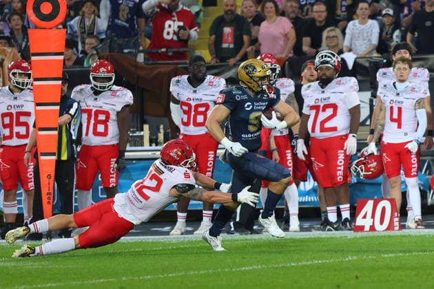 Ethan Janto (Dresden Monarchs, 9) runs with the ball, Dresden Monarchs vs Potsdam Royals, American Football, GFL, German Football League, Season 2026, GFL-Bowl, 03.10.2026, GFLBowl2026 Photo: PFA Klaus Sack Dresden Rudolf-Harbig-Stadion Deutschland Copyright: xPFA KlausxSackx