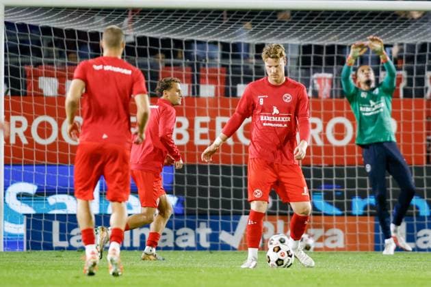 ALMERE , 03-10-2026 , Yanmar Stadium , season 2026 2027 , Dutch , Keukenkampioen division , match between 20:00 uur Almere City FC and FC Volendam , picture shows Warming up by Almere City FC player Ferdy Druijf Almere City - Volendam  x207863472x Copyright: