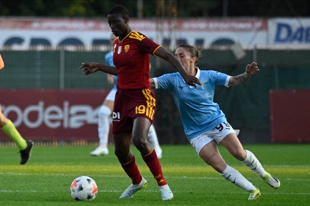 SOCCER - Women s Serie A - AS Roma vs. SS Lazio Women Photo by IPA ABACAPRESS.COM89266255 - Shukurat Damilola Oladipo of A.S. Roma Femminile and Noemi Visentin of S.S. Lazio during the Serie A Women s match between A.S. Roma Femminile and Lazio Women at Tre Fontane Stadium in Rome on October 3, 2026. Rome Italy  Copyright: xIPAxSport ABACAx