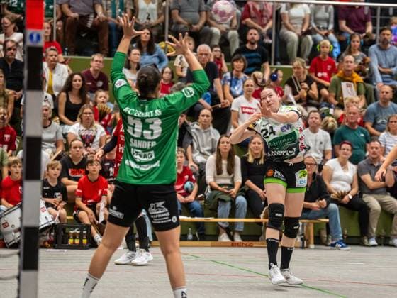 Luisa Scherer (Frisch Auf Frauen, 24) von aussen, SG Nürtingen-Zizishausen vs. Frisch Auf Goeppingen, Handball, DHB-Pokal, Spielzeit 2026 2027, 03.10.2026 SG Nürtingen-Zizishausen vs. Frisch Auf Goeppingen, Handball, DHB-Pokal, Spielzeit 2026 2027, 03.10.2026 Nuertingen Copyright: xMichaelxSchmidt Eibner-Pressefotx EP_MST