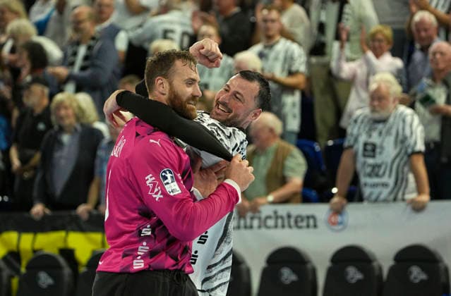 Foto : Jubel nach dem Schlußpfiff bei den Spielern des THW , hier freut sich Handball Herren 1. Bundesliga am Sa. 03.10.2026 THW Kiel - VfL Gummersbach