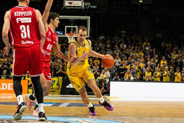Malte Delow 03.10.2026, Alba Berlin vs Bamberg Baskets, Basketball, BBL, Uber Arena, Berlin DFL regulations prohibit any use of photographs as image sequences and or quasi-video. Copyright: HMBxMedia xFinnxWeidmann