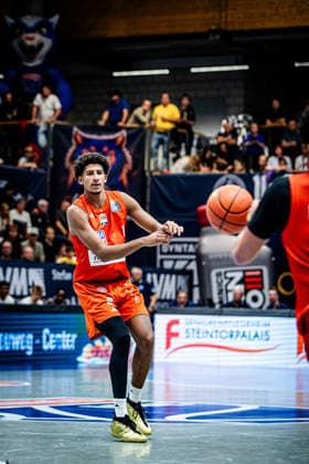 BB-1BL Herren Syntainics MBC - Ratiopharm Ulm Meissa Faye (Ratiopharm Ulm) waehrend der Saison 2026-2027 in der 1. EasyCredit Bundesliga am 4. Spieltag zwischen Syntainics MBC und Ratiopharm Ulm in der Stadthalle Weissenfels am 3. October 2026 in Weissenfels, Sachsen Anhalt, Deutschland