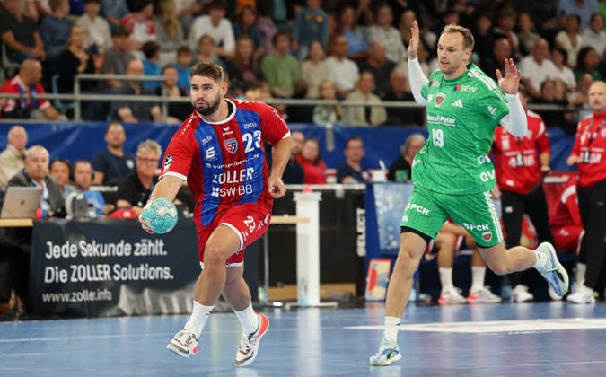 2026.10.03 Deutschland, Bietigheim Handball SG BBM Bietigheim vs. Berliner Füchse, v.l. Marcus Norrbrink (BBM), Mathias Gidsel (Berlin)