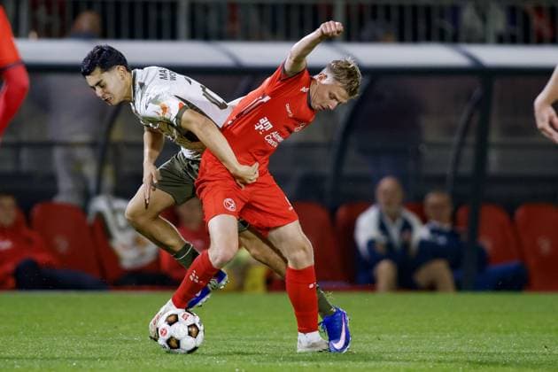 ALMERE , 03-10-2026 , Yanmar Stadium , season 2026 2027 , Dutch , Keukenkampioen division , match between 20:00 uur Almere City FC and FC Volendam , picture showsAlmere City FC player Milan de Haan vs FC Volendam player Younes Jaber El Meftahi Almere City - Volendam  x207869454x Copyright: