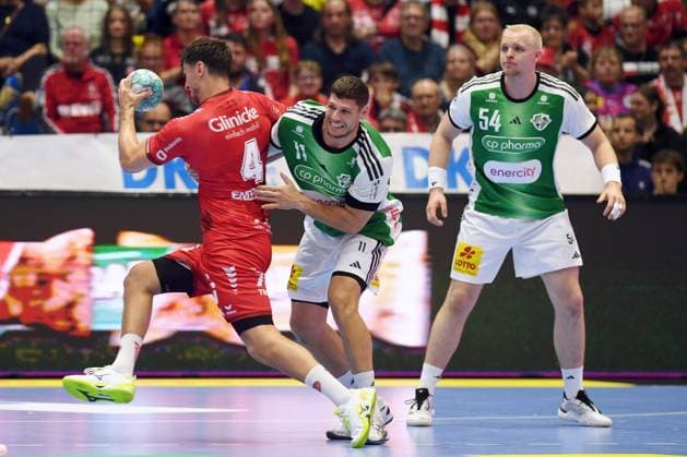 Nikolaj Enderleit (MT Melsungen 4) (am Ball), Sebastian Heymann (TSV Hannover-Burgdorf 11), Justus Fischer (TSV Hannover-Burgdorf 54) (R) , GER, MT Melsungen - TSV Hannover-Burgdorf, Handball, 1. Bundesliga, 7. Spieltag, Saison 2026 2027, 03.10.2026, GER, MT Melsungen - Hannover-Burgdorf, Handball, 1. Bundesliga, 7. Spieltag, Saison 2026 2027, 03.10.2026 Kassel Copyright: xEibner-Pressefotox xRolandxSippelx EP_RSL