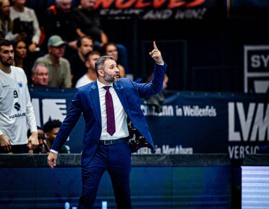 BB-1BL Herren Syntainics MBC - Ratiopharm Ulm Vladimir Jovanovic (Syntainics MBC) waehrend der Saison 2026-2027 in der 1. EasyCredit Bundesliga am 4. Spieltag zwischen Syntainics MBC und Ratiopharm Ulm in der Stadthalle Weissenfels am 3. October 2026 in Weissenfels, Sachsen Anhalt, Deutschland