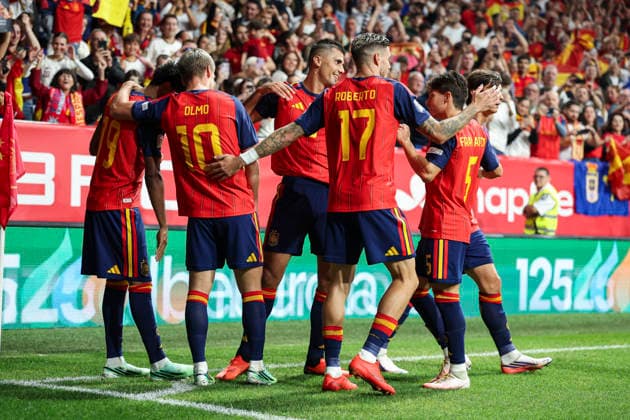 October 3, 2026, Oviedo, Asturias, Spain: Lamine Yamal of Spain celebrates after scoring his team s first goal with teammates during the UEFA Nations League 2026 27 group phase match between Spain and Czech Republic at Carlos Tartiere stadium on October 03, 2026, in Oviedo, Spain. Oviedo Spain - ZUMAa181 20261003_zaa_a181_070 Copyright: xIrinaxR.xHx