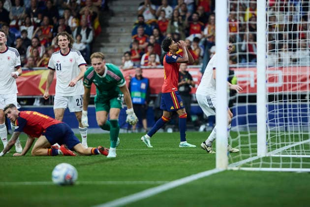 Spain - Czech Republic - UEFA Nations League 2026 27 OVIEDO, SPAIN - OCTOBER 3: Lamine Yamal of Spain reacts during the UEFA Nations League 2026 27 group phase match between Spain and Czech Republic at the Carlos Tartiere Stadium on October 3, 2026 in Oviedo, Spain. (Photo by Diego Simon Photo Players Images Magara Press) Oviedo Carlos Tartiere Espana Copyright: xDiegoxSimonx