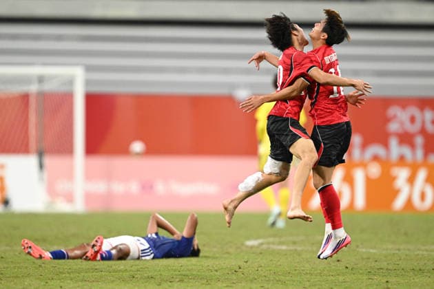 South Korea v Japan - 20th Asian Games Aichi-Nagoya TOYOTA, JAPAN - OCTOBER 03: Players of South Korea celebrates the victory after the Football Men s Final between South Korea and Japan on day fourteen of the 20th Asian Games Aichi-Nagoya at Toyota Stadium on October 03, 2026 in Toyota, Aichi, Japan. Stringer Anadolu Tokyo Japan. Editorial use only. Please get in touch for any other usage.  Copyright: x2026xAnadoluxStringerx