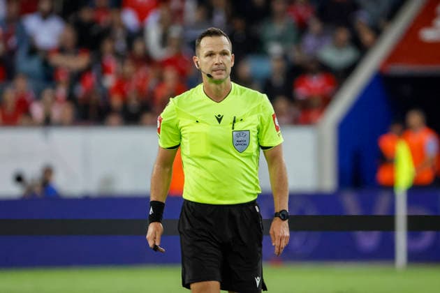 Schiedsrichter Ivan Kruzliak (SVK) , Schweiz, UEFA , Nations League, Matchday 3, Schweiz vs. Slowenien, 03.10.2026, Luzern Swissporarena Schweiz Copyright: xGrantxHubbsx