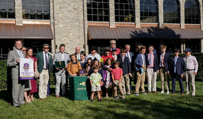 October 3, 2026, Lexington, Ky, USA: Evanescence (4) ridden by Jose Ortiz wins the Thoroughbred Club of America Stakes (Grade 2) on Coolmore Turf Mile Day at Keeneland in Lexington, Kentucky on October 3, 2026. Eclipse Sportswire CSM Lexington USA - ZUMAcs17 20261003_faf_cs17_038 Copyright: xJessicaxMorganx