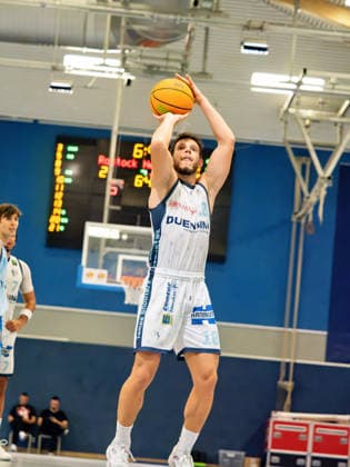 10 Matej Jelovcic (TSV Neustadt temps Shooters) wirft Richtung Korb. Seawolves Academy vs. TSV Neustadt temps Shooters, Arena Rostock, BARMER 2. Basketball Bundesliga ProB Nord , 2. Spieltag, 03.10.2026 Seawolves Academy vs. TSV Neustadt temps Shooters, Arena Rostock, BARMER 2. Basketball Bundesliga ProB Nord , 2. Spieltag, Seawolves, Temps Shooters, Basketball 03.10.2026 Rostock Copyright: xHannesxAdelbergx