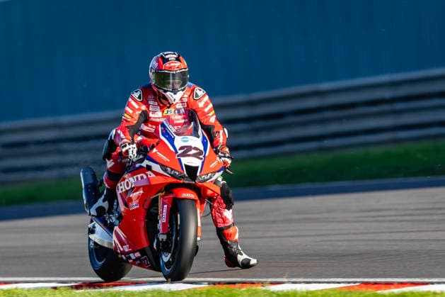 British Superbike Championship Day Two Jason O 92Halloran, Honda Racing UK Honda 1000 during Race 1 of the ZYN British Superbike Championship at Donnington Park, Castle Donington 03 10 2026 UK Newspapers OUT Copyright: xMichaelxWincottx FIL-24021-0020