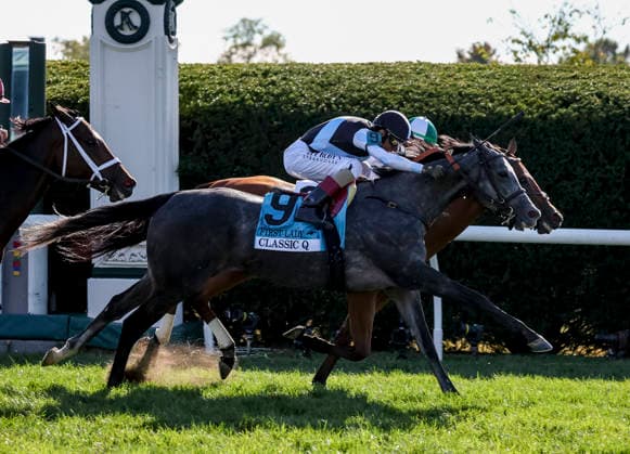 October 3, 2026, Lexington, Ky, USA: Classic Q (9) ridden by John Velazquez wins the First Lady Stakes (Grade 1) on Coolmore Turf Mile Day at Keeneland in Lexington, Kentucky on October 3, 2026. Eclipse Sportswire CSM Lexington USA - ZUMAcs17 20261003_faf_cs17_066 Copyright: xCaseyxLaughterx