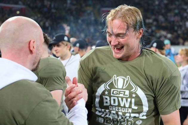 Rocky Lombardi (Dresden Monarchs, 5) celebrates the win of the Championship, Dresden Monarchs vs Potsdam Royals, American Football, GFL, German Football League, Season 2026, GFL-Bowl, 03.10.2026, GFLBowl2026 Photo: PFA Klaus Sack Dresden Rudolf-Harbig-Stadion Deutschland Copyright: xPFA KlausxSackx