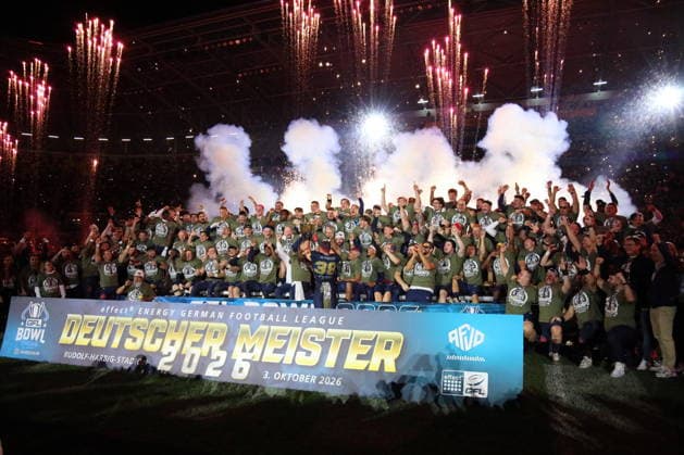Team of Dresden Monarchs celebrates the Championship, Dresden Monarchs vs Potsdam Royals, American Football, GFL, German Football League, Season 2026, GFL-Bowl, 03.10.2026, GFLBowl2026 Photo: PFA Klaus Sack Dresden Rudolf-Harbig-Stadion Deutschland Copyright: xPFA KlausxSackx