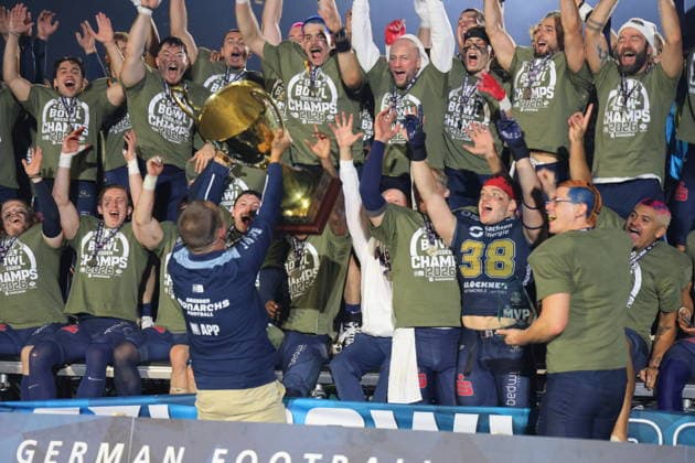 The team of the Dresden Monarchs celebrates the Championship, Dresden Monarchs vs Potsdam Royals, American Football, GFL, German Football League, Season 2026, GFL-Bowl, 03.10.2026, GFLBowl2026 Photo: PFA Klaus Sack Dresden Rudolf-Harbig-Stadion Deutschland Copyright: xPFA KlausxSackx