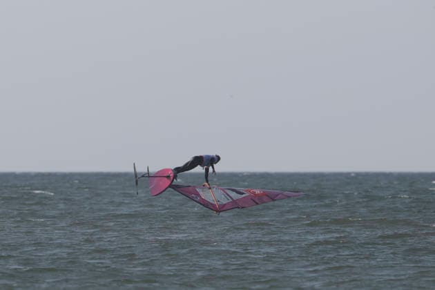 PWA - Citroen - World Windsurfing Tour Sylt 2026 - Tag 8 - Slalom Foil Men; Sylt Westerland, 03.10.2026 Yentel Caers (Freestyle Men, Belgium, B-16); PWA - Citroen - World Windsurfing Tour Sylt 2026 - Tag 8 - Slalom Foil Men am 03.10.2026 vor dem Brandenburger Strand - Motorboot auf Sylt Westerland (Deutschland). Copyright: xBEAUTIFULxSPORTS AndreasxDickx