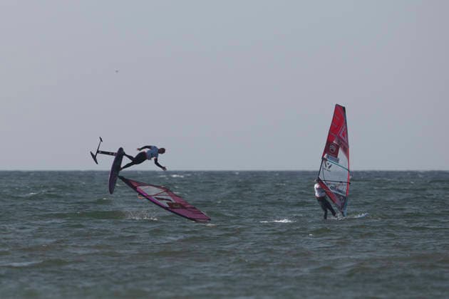 PWA - Citroen - World Windsurfing Tour Sylt 2026 - Tag 8 - Slalom Foil Men; Sylt Westerland, 03.10.2026 Yentel Caers (Freestyle Men, Belgium, B-16); PWA - Citroen - World Windsurfing Tour Sylt 2026 - Tag 8 - Slalom Foil Men am 03.10.2026 vor dem Brandenburger Strand - Motorboot auf Sylt Westerland (Deutschland). Copyright: xBEAUTIFULxSPORTS AndreasxDickx