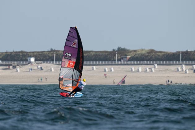 PWA - Citroen - World Windsurfing Tour Sylt 2026 - Tag 8 - Slalom Foil Men; Sylt Westerland, 03.10.2026 Matteo Iachino (Slalom Foil Men, Italy, ITA-140); PWA - Citroen - World Windsurfing Tour Sylt 2026 - Tag 8 - Slalom Foil Men am 03.10.2026 vor dem Brandenburger Strand - Motorboot auf Sylt Westerland (Deutschland). Copyright: xBEAUTIFULxSPORTS AndreasxDickx