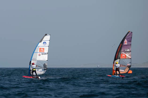 PWA - Citroen - World Windsurfing Tour Sylt 2026 - Tag 8 - Slalom Foil Men; Sylt Westerland, 03.10.2026 Pierre Mortefon (Slalom Foil Men, France, F-14); Matteo Iachino (Slalom Foil Men, Italy, ITA-140); PWA - Citroen - World Windsurfing Tour Sylt 2026 - Tag 8 - Slalom Foil Men am 03.10.2026 vor dem Brandenburger Strand - Motorboot auf Sylt Westerland (Deutschland). Copyright: xBEAUTIFULxSPORTS AndreasxDickx