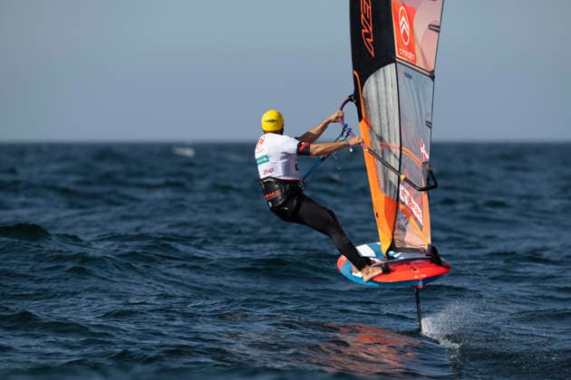 PWA - Citroen - World Windsurfing Tour Sylt 2026 - Tag 8 - Slalom Foil Men; Sylt Westerland, 03.10.2026 Matteo Iachino (Slalom Foil Men, Italy, ITA-140); PWA - Citroen - World Windsurfing Tour Sylt 2026 - Tag 8 - Slalom Foil Men am 03.10.2026 vor dem Brandenburger Strand - Motorboot auf Sylt Westerland (Deutschland). Copyright: xBEAUTIFULxSPORTS AndreasxDickx