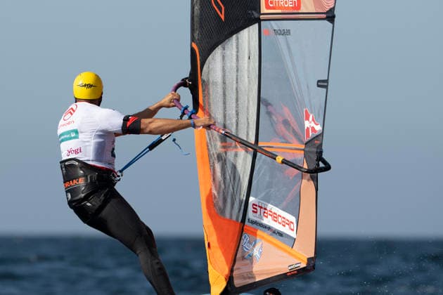 PWA - Citroen - World Windsurfing Tour Sylt 2026 - Tag 8 - Slalom Foil Men; Sylt Westerland, 03.10.2026 Matteo Iachino (Slalom Foil Men, Italy, ITA-140); PWA - Citroen - World Windsurfing Tour Sylt 2026 - Tag 8 - Slalom Foil Men am 03.10.2026 vor dem Brandenburger Strand - Motorboot auf Sylt Westerland (Deutschland). Copyright: xBEAUTIFULxSPORTS AndreasxDickx