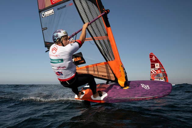 PWA - Citroen - World Windsurfing Tour Sylt 2026 - Tag 8 - Slalom Foil Men; Sylt Westerland, 03.10.2026 Maciek Rutkowski (Slalom Foil Men, Poland, POL-23); PWA - Citroen - World Windsurfing Tour Sylt 2026 - Tag 8 - Slalom Foil Men am 03.10.2026 vor dem Brandenburger Strand - Motorboot auf Sylt Westerland (Deutschland). Copyright: xBEAUTIFULxSPORTS AndreasxDickx