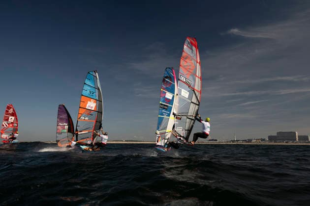 PWA - Citroen - World Windsurfing Tour Sylt 2026 - Tag 8 - Slalom Foil Men; Sylt Westerland, 03.10.2026 Pierre Macquaert (Slalom Foil Men, France, FRA-945); Bruno Martini (Slalom Foil Men, Italy, ITA-160); Sem Stroosma (Slalom Foil Men, Argentina, NED-450); Noah Vinther (Slalom Foil Men, Denmark, DEN-7777); PWA - Citroen - World Windsurfing Tour Sylt 2026 - Tag 8 - Slalom Foil Men am 03.10.2026 vor dem Brandenburger Strand - Motorboot auf Sylt Westerland (Deutschland). Copyright: xBEAUTIFULxSPORTS AndreasxDickx