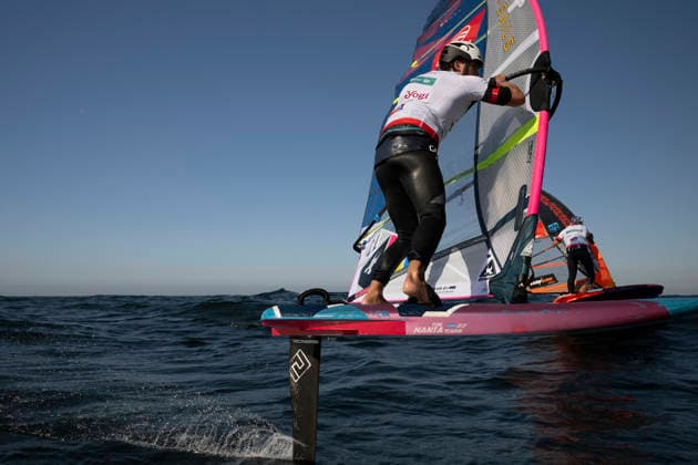 PWA - Citroen - World Windsurfing Tour Sylt 2026 - Tag 8 - Slalom Foil Men; Sylt Westerland, 03.10.2026 Alexis Mathis (Slalom Foil Men, France, FRA-997); Maciek Rutkowski (Slalom Foil Men, Poland, POL-23); PWA - Citroen - World Windsurfing Tour Sylt 2026 - Tag 8 - Slalom Foil Men am 03.10.2026 vor dem Brandenburger Strand - Motorboot auf Sylt Westerland (Deutschland). Copyright: xBEAUTIFULxSPORTS AndreasxDickx
