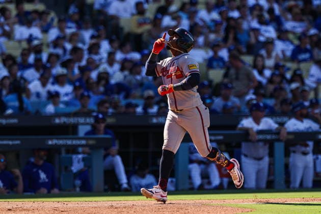 MLB, Baseball Herren, USA National League Division Series - Dodgers vs Braves Game 1 Atlanta Braves second baseman Ozzie Albies celebrates after hitting a two-run home run during the ninth inning in Game 1 of the National League Division Series between the Atlanta Braves and the Los Angeles Dodgers at UNIQLO Field at Dodger Stadium in Los Angeles, California, USA, 03 October 2026. LOS ANGELES CALIFORNIA UNITED STATES  Copyright: xCHRISxTORRESx