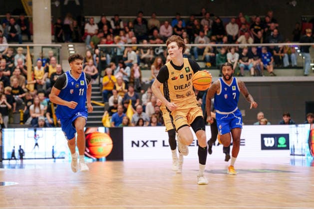 2. Basketball Bundesliga ProB Nord - 2. Spieltag: Lok Bernau - ART Giants Düsseldorf Fin Borczanowski (Lok Bernau, 10) im Schnellangriff am 03.10.2026 in der Sparkassen-Arena Bernau, Bernau (Brandenburg) Bernau Sparkassen-Arena Bernau Brandenburg Deutschland