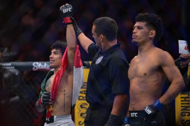 October 3, 2026, Salt Lake City, Utah, USA: IMANOL RODRIGUEZ defeated ALDEN CORIA by TKO (body kick) at 3:11 of Round 1 during UFC 332 at the Delta Arena in Utah. Salt Lake City USA - ZUMAo117 20261003_zsp_o117_091 Copyright: xMikaelxOnax