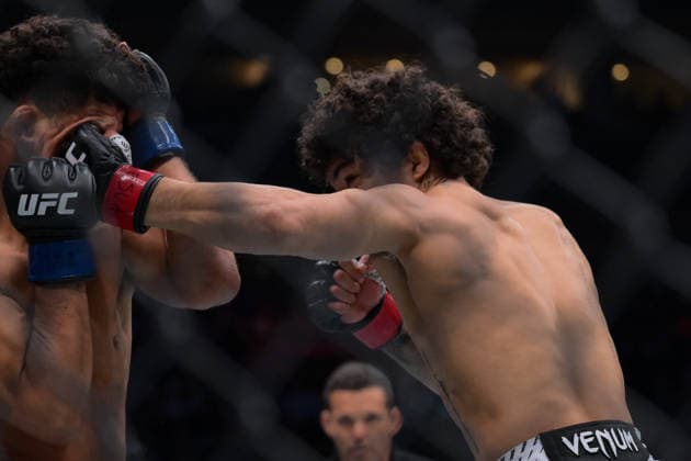 October 3, 2026, Salt Lake City, Utah, USA: IMANOL RODRIGUEZ defeated ALDEN CORIA by TKO (body kick) at 3:11 of Round 1 during UFC 332 at the Delta Arena in Utah. Salt Lake City USA - ZUMAo117 20261003_zsp_o117_079 Copyright: xMikaelxOnax