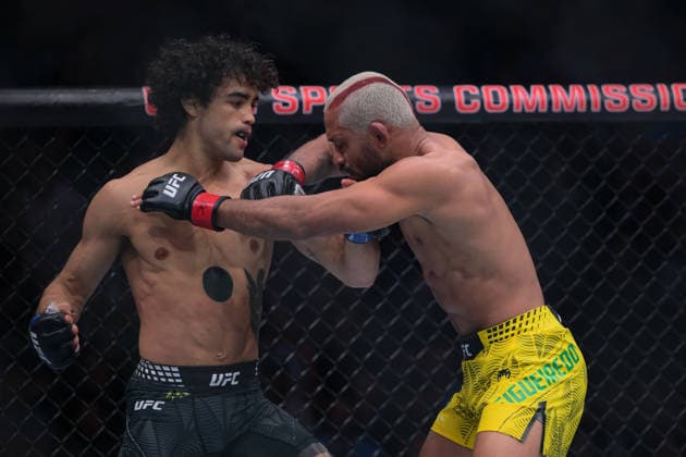 October 3, 2026, Salt Lake City, Utah, USA: PAYTON TALBOTT defeated DEIVESON FIGUEIREDO by TKO (strikes) at 2:09 of Round 1 during UFC 332 at the Delta Arena in Salt Lake City. Salt Lake City USA - ZUMAo117 20261003_zsp_o117_147 Copyright: xMikaelxOnax