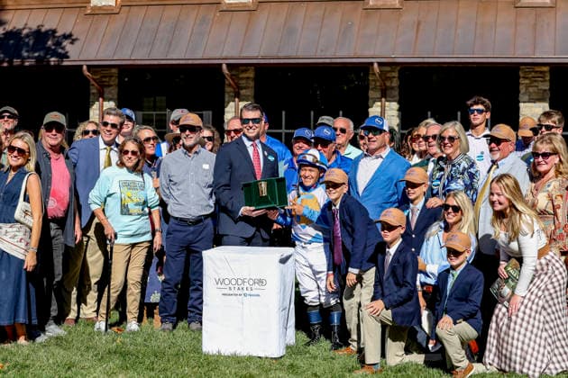 October 3, 2026, Lexington, Ky, USA: Joe Shiesty (6) ridden by Fernando De La Cruz wins the Woodford Stakes presented by Fanduel (Grade 2) at Keeneland in Lexington, Kentucky on October 3, 2026. Eclipse Sportswire CSM Lexington USA - ZUMAcs17 20261003_faf_cs17_263 Copyright: xTimxSudduthx
