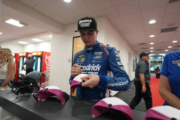 LAS VEGAS, CA - OCTOBER 03: Corey Day ( 17 Hendrick Motorsports HendrickCars.com Chevrolet) signs autographs after winning the Focused Health 302 NASCAR, Motorsport, USA O™Reilly Auto Parts Series race on October 3, 2026, at Las Vegas Motor Speedway in Las Vegas, NV. (Photo by Jack Geissinger LVMS Icon Sportswire) AUTO: OCT 03 NASCAR O™Reilly Auto Parts Series Focused Health 302 EDITORIAL USE ONLY Icon26100319625