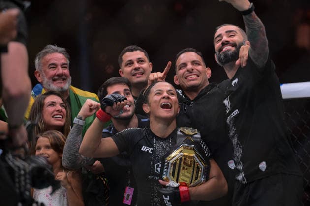 October 3, 2026, Salt Lake City, Utah, USA: NATALIA SILVA defeated WANG CONG by unanimous decision (48-47, 48-47, 49-46) during UFC 332 at the Delta Arena in Salt Lake City. Salt Lake City USA - ZUMAo117 20261003_zsp_o117_164 Copyright: xMikaelxOnax