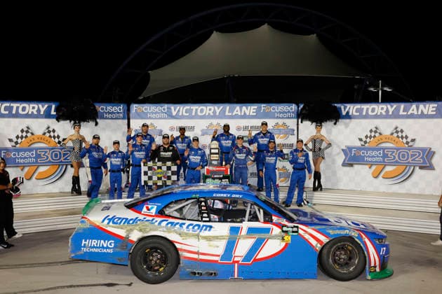 LAS VEGAS, CA - OCTOBER 03: Corey Day ( 17 Hendrick Motorsports HendrickCars.com Chevrolet) celebrates in victory lane with his team after winning the Focused Health 302 NASCAR, Motorsport, USA O™Reilly Auto Parts Series race on October 3, 2026, at Las Vegas Motor Speedway in Las Vegas, NV. (Photo by Jeff Speer LVMS Icon Sportswire) AUTO: OCT 03 NASCAR O™Reilly Auto Parts Series Focused Health 302 EDITORIAL USE ONLY Icon26100318924