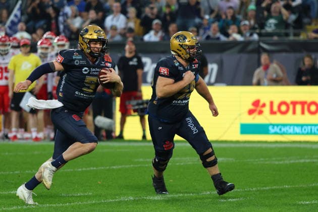 Rocky Lombardi (Dresden Monarchs, 5) runs with the ball, Dresden Monarchs vs Potsdam Royals, American Football, GFL, German Football League, Season 2026, GFL-Bowl, 03.10.2026, GFLBowl2026 Photo: PFA Klaus Sack Dresden Rudolf-Harbig-Stadion Deutschland Copyright: xPFA KlausxSackx