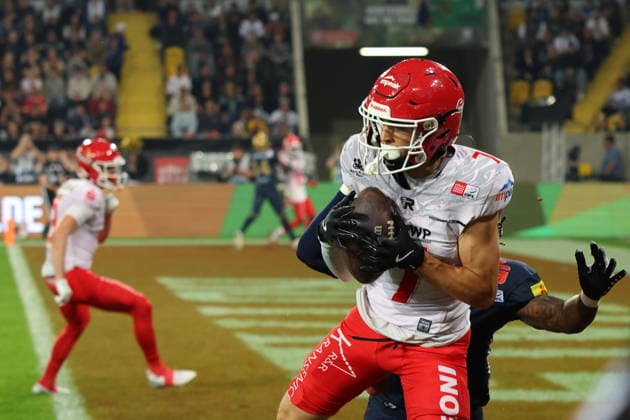 Milan Spiller (Potsdam Royals, 7) catches the ball for a Touchdown, Dresden Monarchs vs Potsdam Royals, American Football, GFL, German Football League, Season 2026, GFL-Bowl, 03.10.2026, GFLBowl2026 Photo: PFA Klaus Sack Dresden Rudolf-Harbig-Stadion Deutschland Copyright: xPFA KlausxSackx