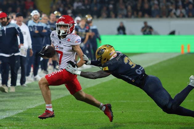 Milan Spiller (Potsdam Royals, 7) runs with the ball, Dresden Monarchs vs Potsdam Royals, American Football, GFL, German Football League, Season 2026, GFL-Bowl, 03.10.2026, GFLBowl2026 Photo: PFA Klaus Sack Dresden Rudolf-Harbig-Stadion Deutschland Copyright: xPFA KlausxSackx