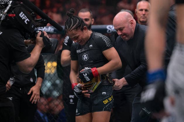 October 3, 2026, Salt Lake City, Utah, USA: NATALIA SILVA defeated WANG CONG by unanimous decision (48-47, 48-47, 49-46) during UFC 332 at the Delta Arena in Salt Lake City. Salt Lake City USA - ZUMAo117 20261003_zsp_o117_200 Copyright: xMikaelxOnax