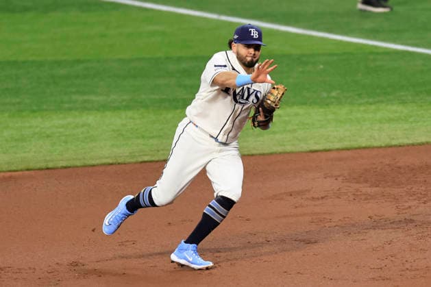 October 3, 2026, St. Petersburg, Florida, USA: Tampa Bay Rays first baseman Jonathan Aranda (8) gets the unassisted out on New York Yankees right fielder Spencer Jones (78) during the second inning of game one of the ALDS for the 2026 MLB, Baseball Herren, USA Playoffs on October 3, 2026 at Tropicana Field. The Rays beat the Yankees 1-0. St. Petersburg USA - ZUMAh180 20261003_zsp_h180_079 Copyright: xKimxHukarix