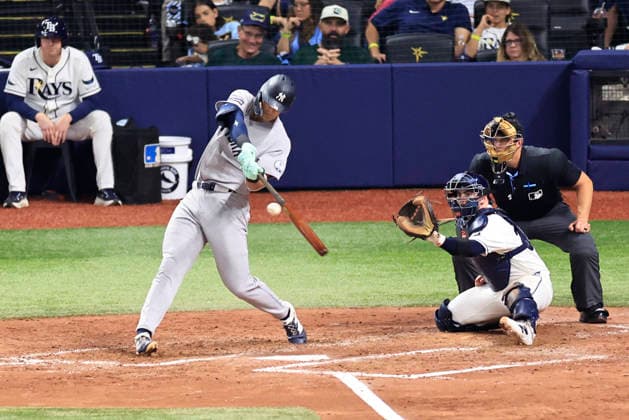 October 3, 2026, St. Petersburg, Florida, USA: New York Yankees right fielder Spencer Jones (78) fouls off a pitch in the seventh inning of game one of the ALDS for the 2026 MLB, Baseball Herren, USA Playoffs against the Tampa Bay Rays on October 3, 2026 at Tropicana Field. The Rays beat the Yankees 1-0. St. Petersburg USA - ZUMAh180 20261003_zsp_h180_081 Copyright: xKimxHukarix