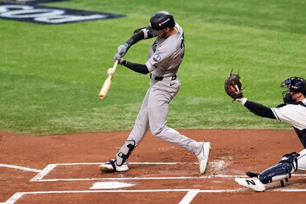 October 3, 2026, St. Petersburg, Florida, USA: New York Yankees left fielder Cody Bellinger (35) flies out to Tampa Bay Rays right fielder Victor Mesa Jr. (25) during the first inning of game one of the ALDS for the 2026 MLB, Baseball Herren, USA Playoffs on October 3, 2026 at Tropicana Field. The Rays beat the Yankees 1-0. St. Petersburg USA - ZUMAh180 20261003_zsp_h180_070 Copyright: xKimxHukarix