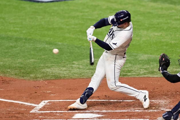 October 3, 2026, St. Petersburg, Florida, USA: Tampa Bay Rays catcher Liam Hicks (34) flies out to New York Yankees left fielder Cody Bellinger (35) during the first inning of game one of the ALDS for the 2026 MLB, Baseball Herren, USA Playoffs on October 3, 2026 at Tropicana Field. The Rays beat the Yankees 1-0. St. Petersburg USA - ZUMAh180 20261003_zsp_h180_072 Copyright: xKimxHukarix
