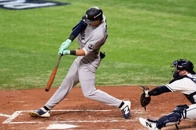 October 3, 2026, St. Petersburg, Florida, USA: New York Yankees right fielder Spencer Jones (78) grounds out to Tampa Bay Rays first baseman Jonathan Aranda (8) during the second inning of game one of the ALDS for the 2026 MLB, Baseball Herren, USA Playoffs on October 3, 2026 at Tropicana Field. The Rays beat the Yankees 1-0. St. Petersburg USA - ZUMAh180 20261003_zsp_h180_032 Copyright: xKimxHukarix